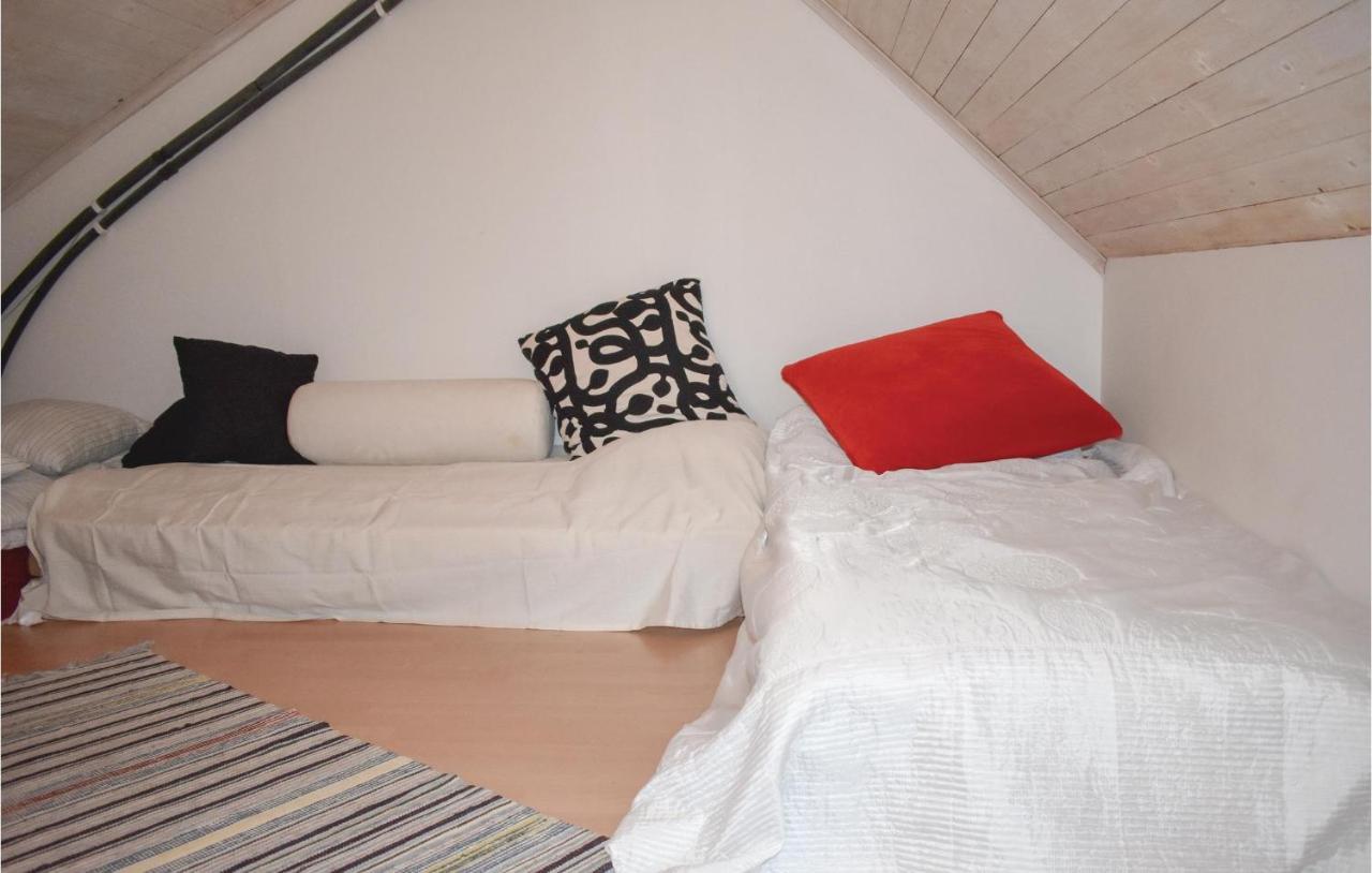 Awesome Home In Vimmerby With Wifi エクステリア 写真
