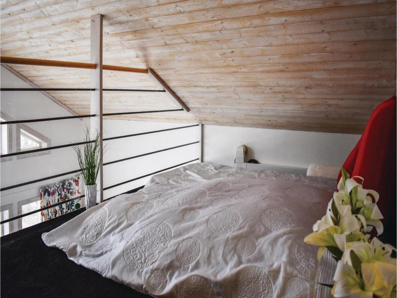 Awesome Home In Vimmerby With Wifi エクステリア 写真
