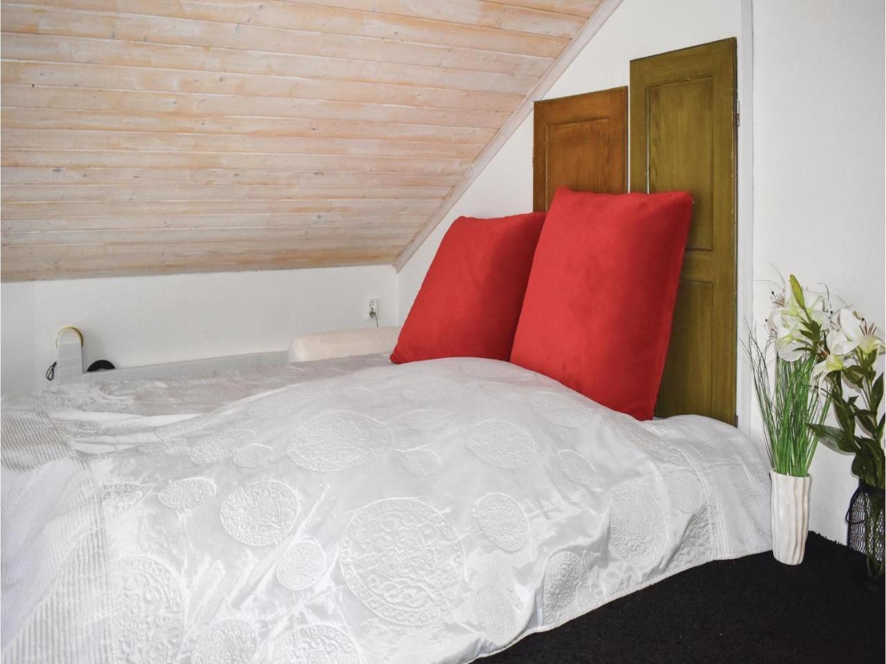 Awesome Home In Vimmerby With Wifi エクステリア 写真